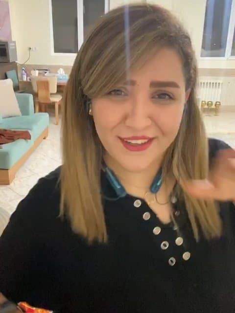 Nazdike Man · Kamyar