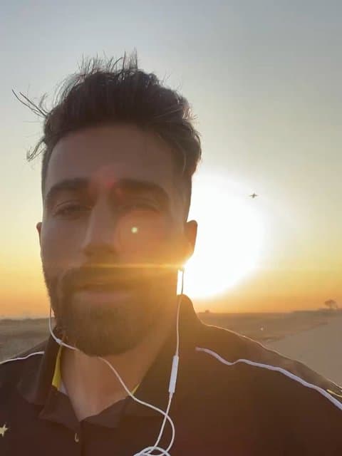 Khoshhalam · Behnam Bani