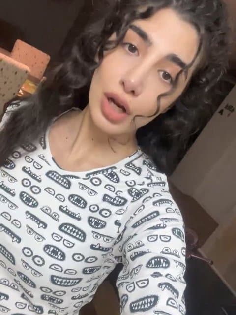 Divooneh · Mansour