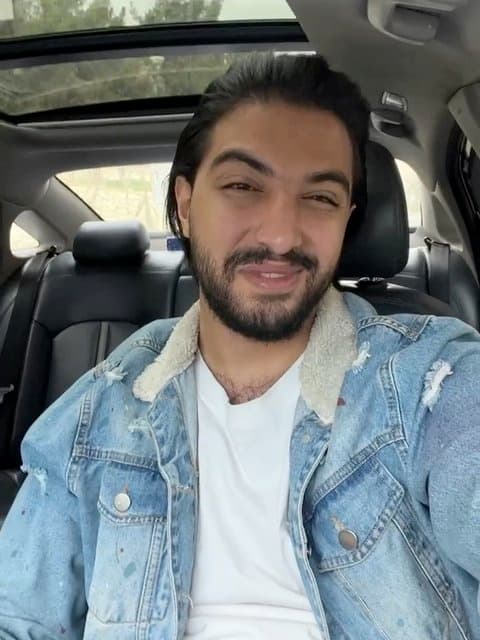 Kie? · Sohrab Pakzad