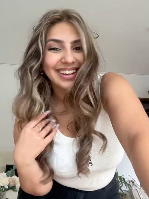 Shabe Eshgh · Behnam Bani