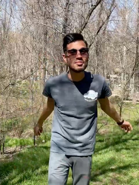 Mano Negah Kon · Babak Jahanbakhsh