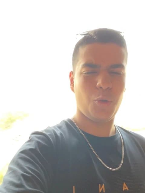 Shabe Eshgh · Behnam Bani