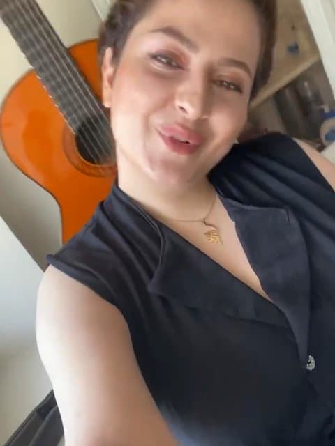 Saghi · Hayedeh