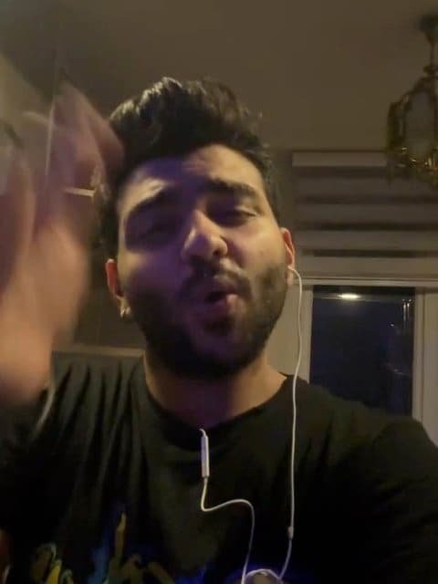 Mikhay Beraghsi · Ahmad Saeedi