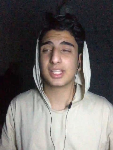 Pedare Man Bad Mano Negah Mikone · Zedbazi