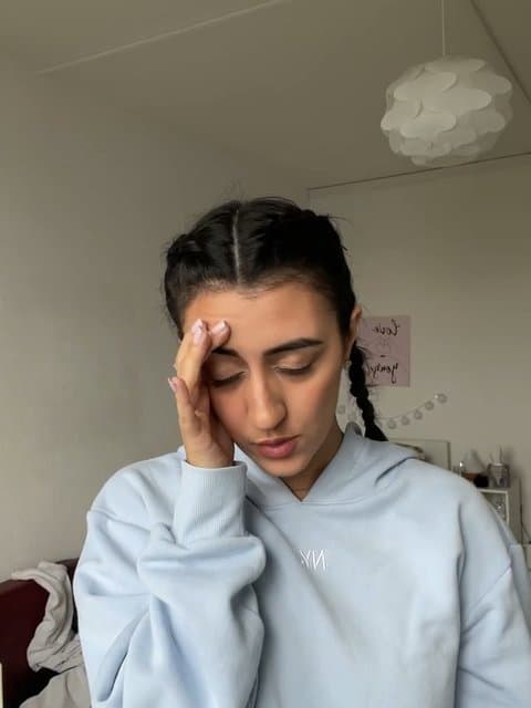 Eshtebah · Anita