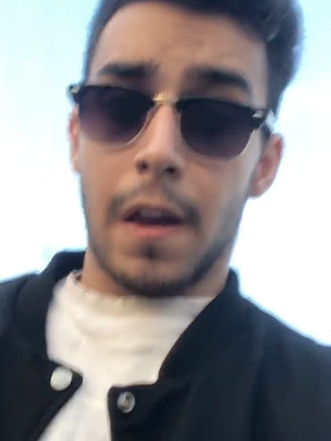 Ye Lahze Negam Kon · Macan Band